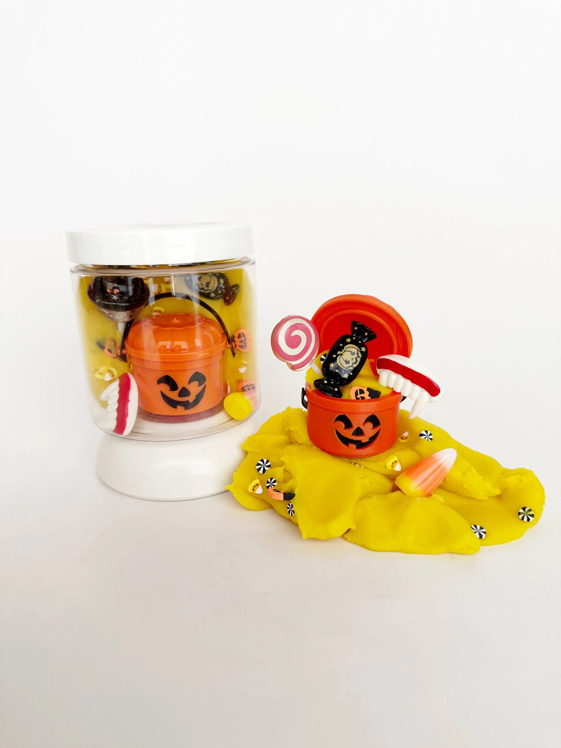 Trick or Treat Mini Dough-to-Go Assortment Earth Grown KidDoughs (KidDoughs by EGKD)
