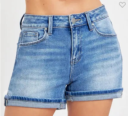 Mid Rise Turn Up Cuff Shorts Risen Branded By Barta