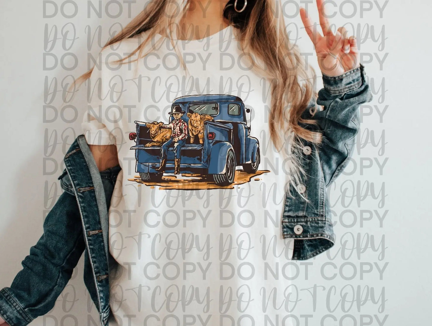 Blue truck with cows (exclusive) - Branded By Barta