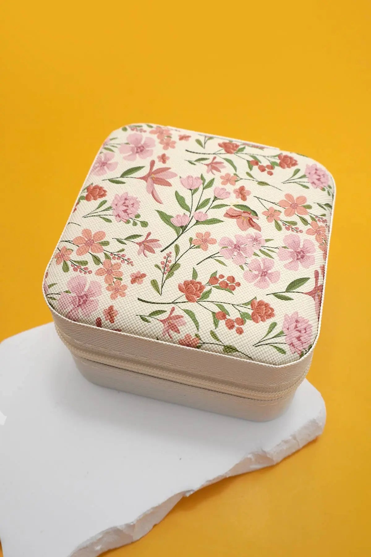 DESIGNED JEWELRY ORGANIZER TRAVEL BOX CASE | 40P566 JOSSLYN by wall to wall