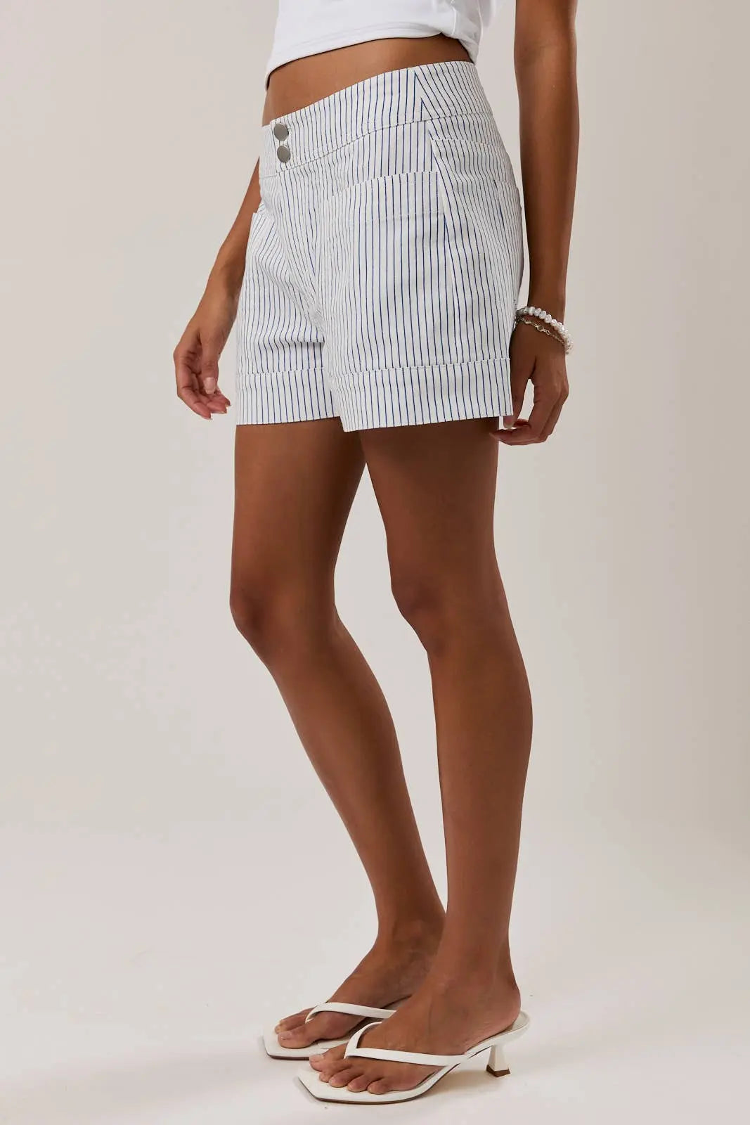 MID RISE STRIPE SHORTS LE LIS