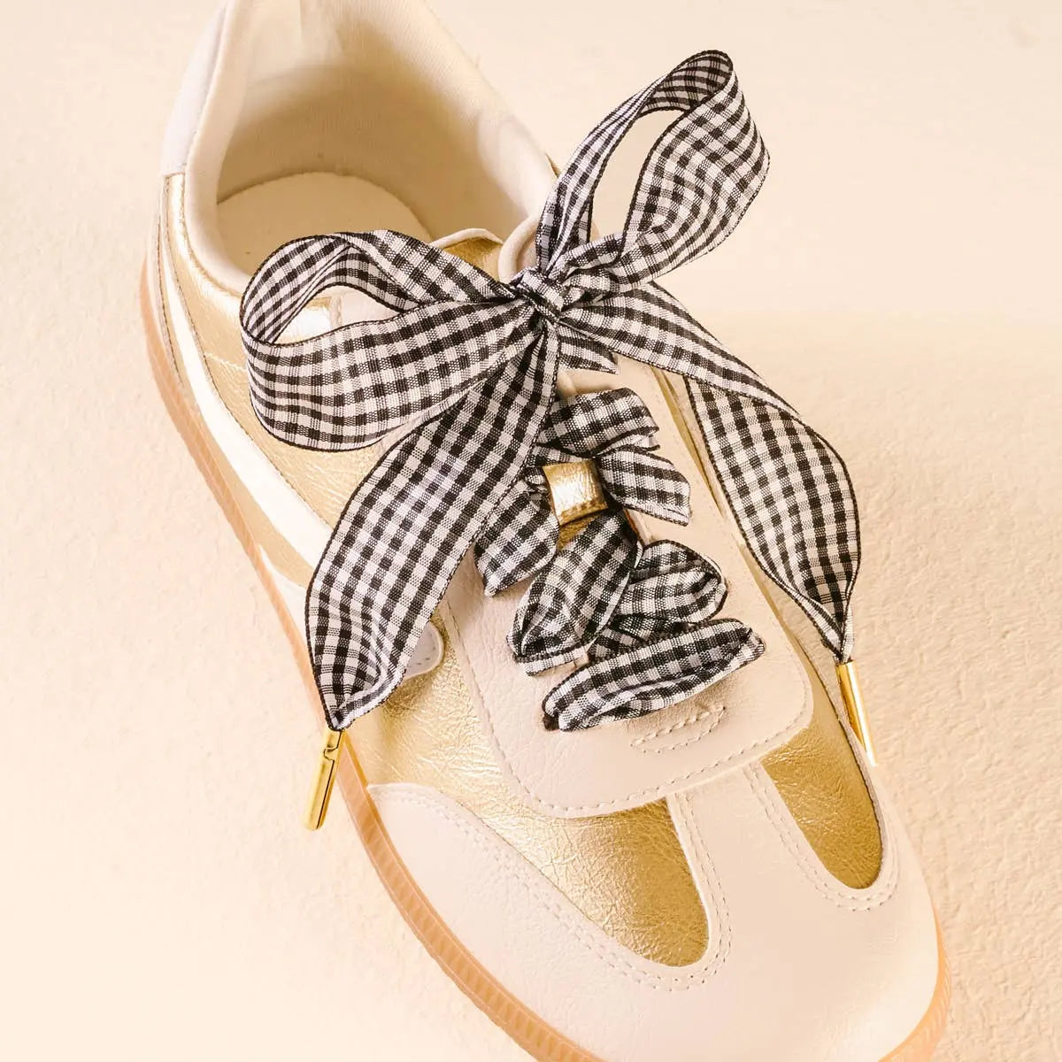 Step It Up Shoelaces–Gingham Black The Darling Effect