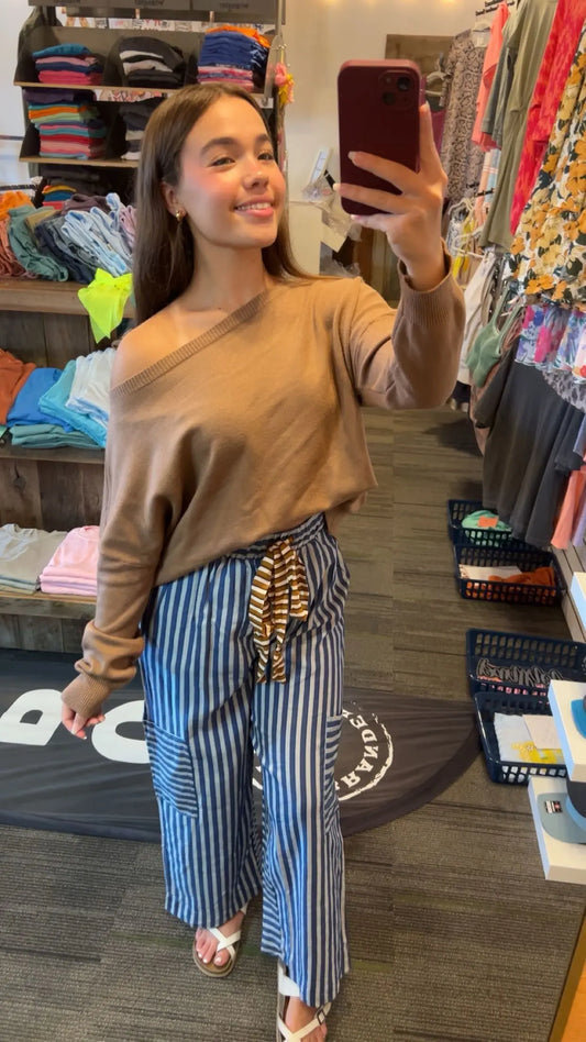 Plain Scoop Neck Sweater Branded By Barta