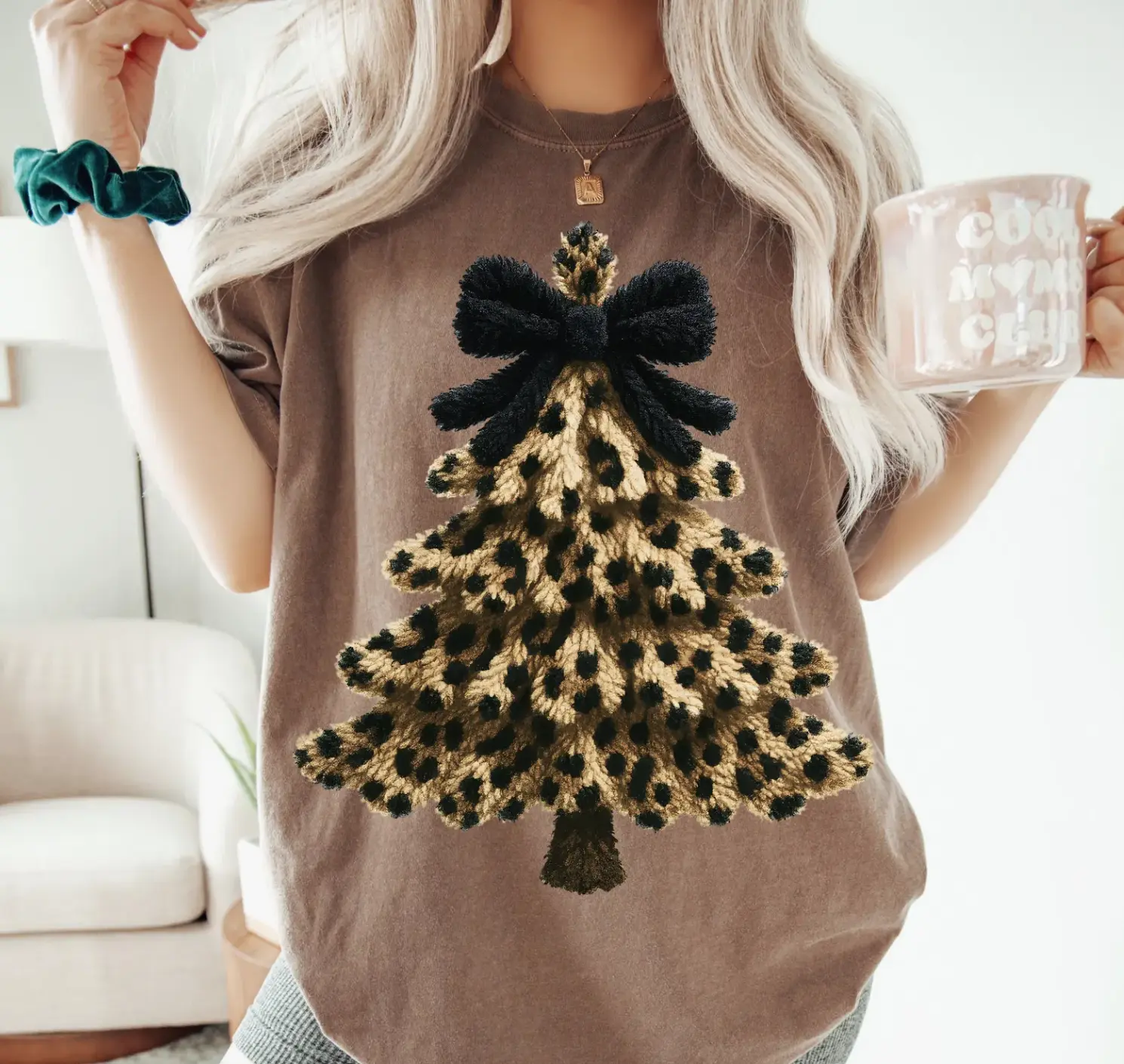 Cutesy Christmas Tree brandedbybarta