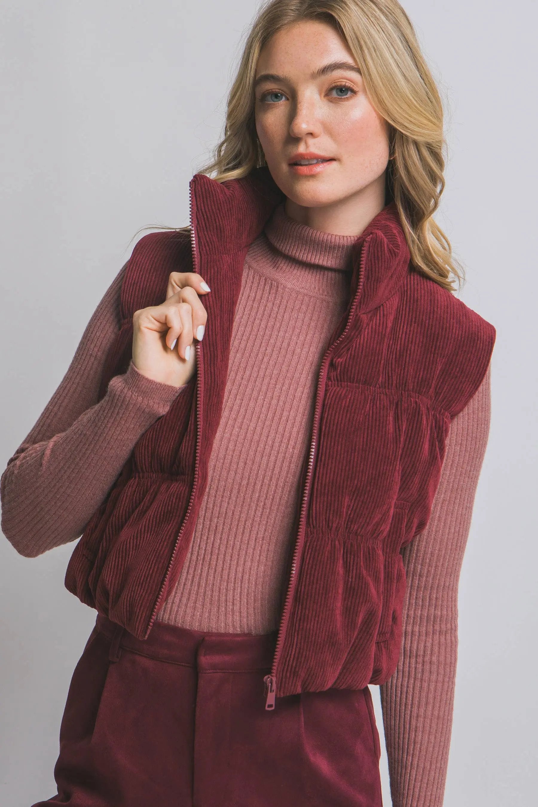 Corduroy Zip Up Puffer Vest with Pockets 42POPS