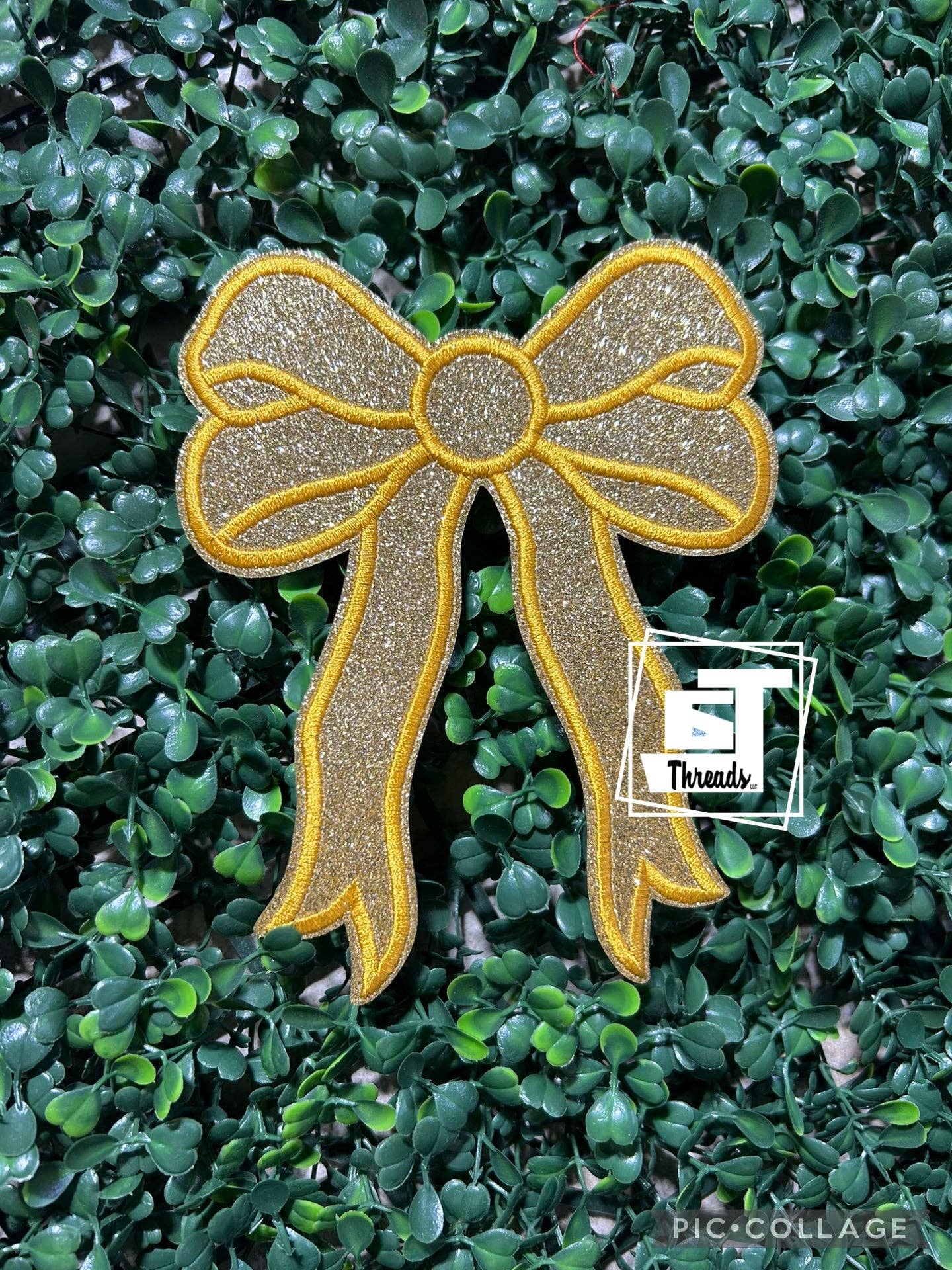 Glitter Bows(Set of 2) ....Patches Only 6j Threads LLC