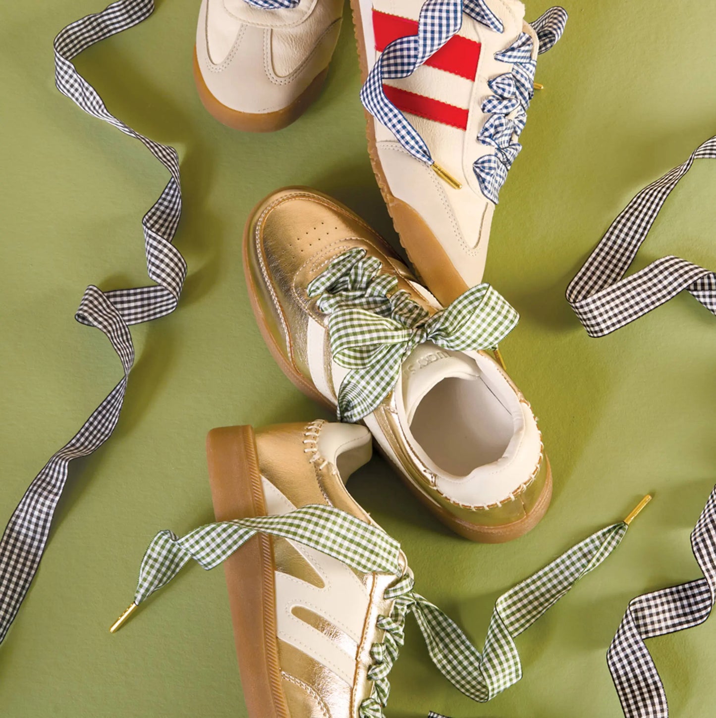 Step It Up Shoelaces–Gingham Burgundy The Darling Effect